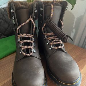 DR. MARTENS 1460 Serena Collar Womens Boots